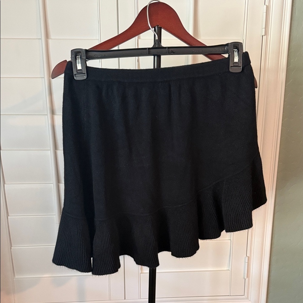 Jessica Simpson Black Skater Skirt